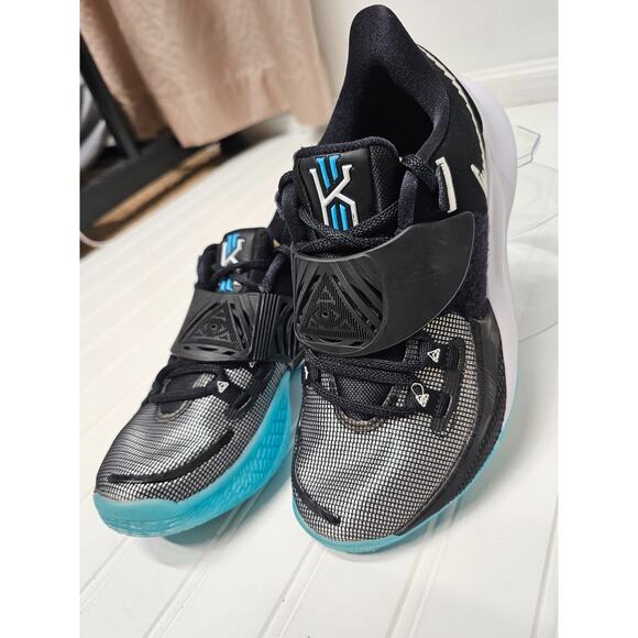 Nike Kyrie 3 Low Moon Blue Black Shoes mens 4.5,womens size 6 - Picture 1 of 8